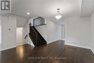 106 Lynn Coulter St in Ottawa, ON - Building Photo - Building Photo