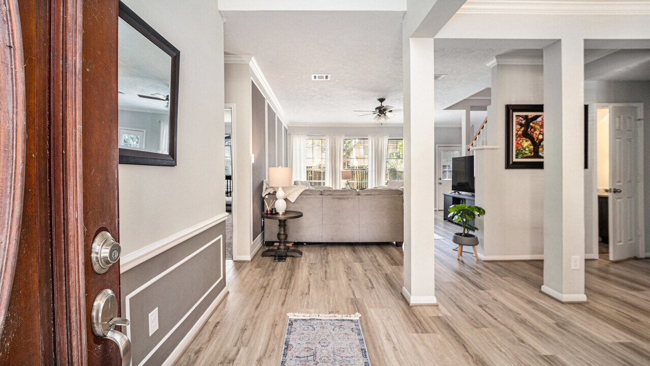 16215 Cairngorm Ave in Houston, TX - Building Photo