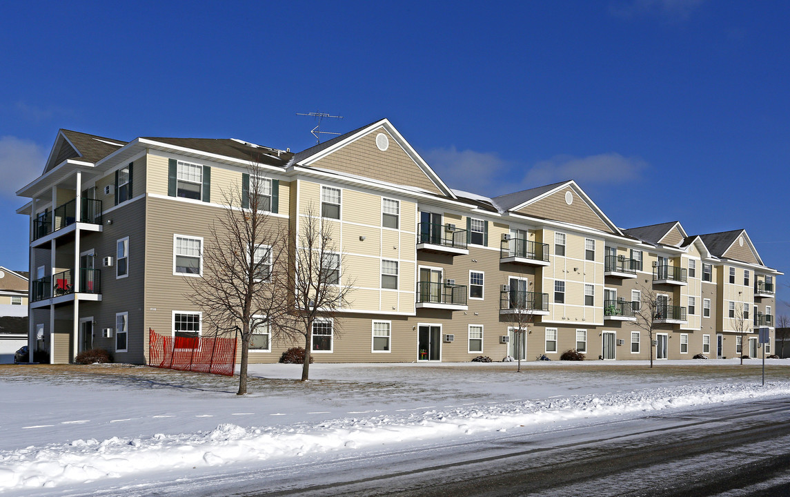 Cedar Ridge Apartments in Clearwater, MN - Building Photo