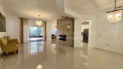 759 Largo Pass in Poinciana, FL - Building Photo - Building Photo