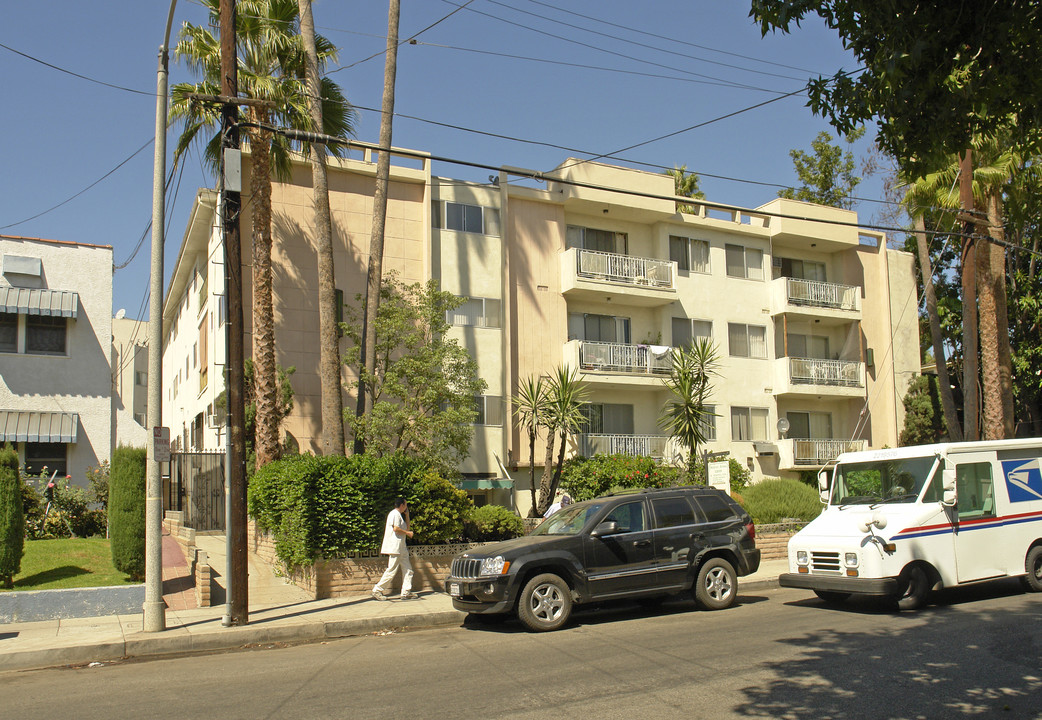 Kogan Laresa in Los Angeles, CA - Building Photo