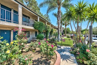 Sierra Crossing Apartments in Bloomington, CA - Building Photo - Building Photo