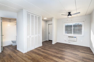 Wyoga Place Apartments in Stow, OH - Foto de edificio - Building Photo