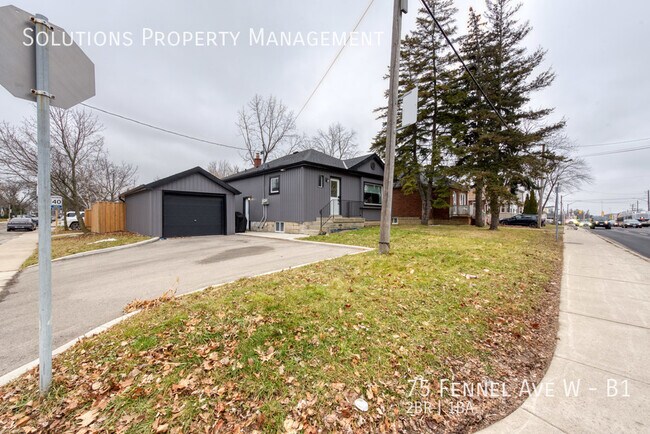 75 Fennell Ave W in Hamilton, ON - Building Photo - Building Photo