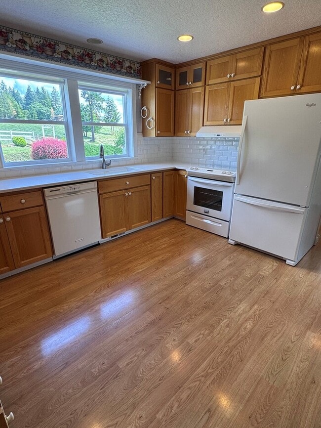15766 S Windy City Rd in Mulino, OR - Building Photo - Building Photo