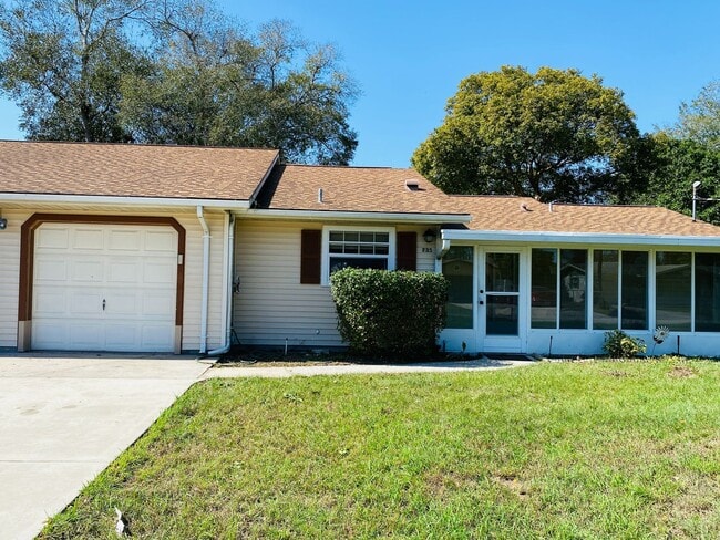 735 Sixth St in Port Orange, FL - Building Photo - Building Photo