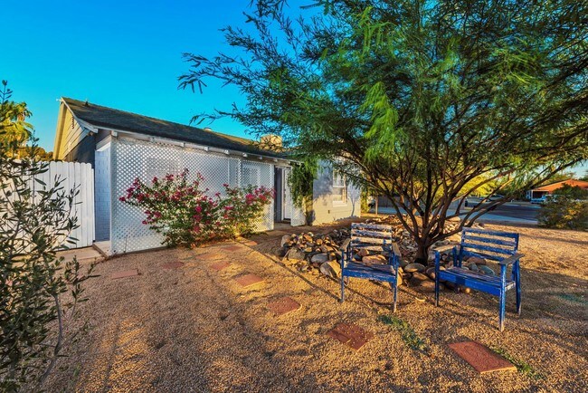 1815 N Whittier Dr in Phoenix, AZ - Building Photo - Building Photo
