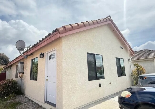property at 853 Harper Ct