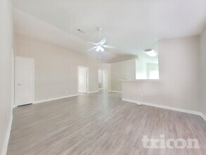 3131 Kelling St in Houston, TX - Foto de edificio - Building Photo