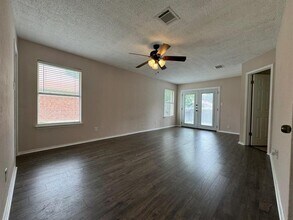 1407 Ashley Dr in Round Rock, TX - Building Photo - Building Photo