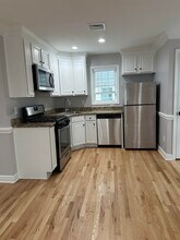 24 New St in Bayonne, NJ - Building Photo - Building Photo