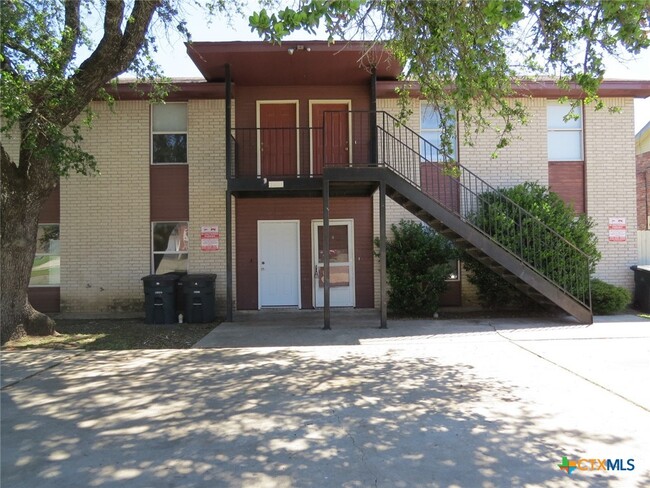 property at 1602 Benttree Dr