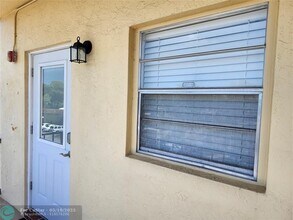 301 Cambridge Rd in Hollywood, FL - Building Photo - Building Photo