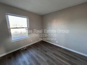 3751 Miller Rd in Arnold, MO - Building Photo - Building Photo