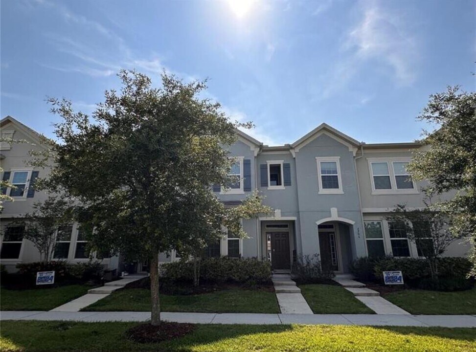 5712 Cypress Hill Rd in Winter Garden, FL - Building Photo