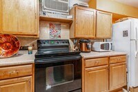 605 N Wolf Rd photo'