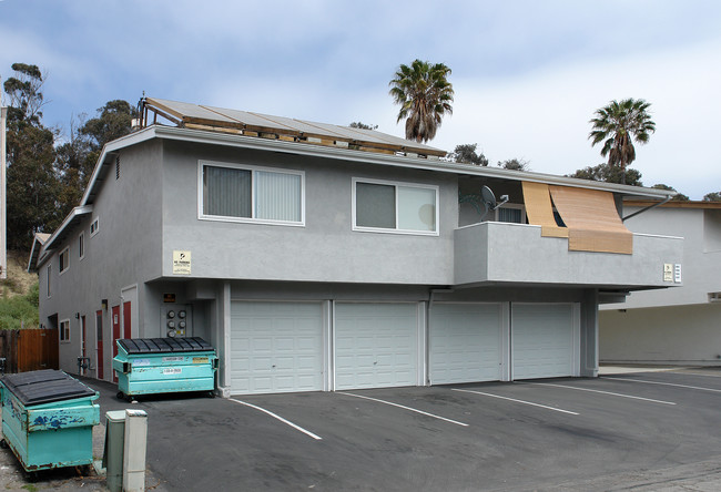 2641-2647 Harbor Blvd in Ventura, CA - Foto de edificio - Building Photo