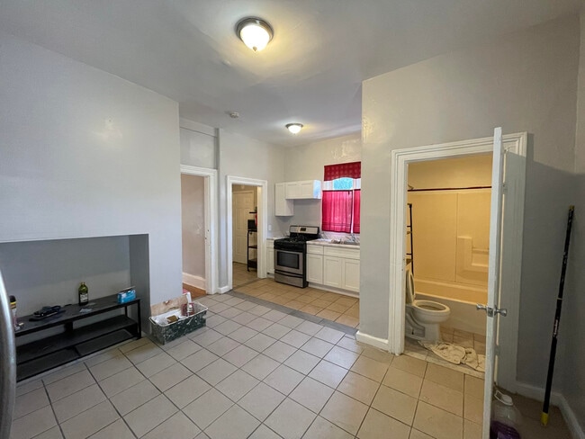 62 Dehart Pl, Unit 1 in Elizabeth, NJ - Foto de edificio - Building Photo