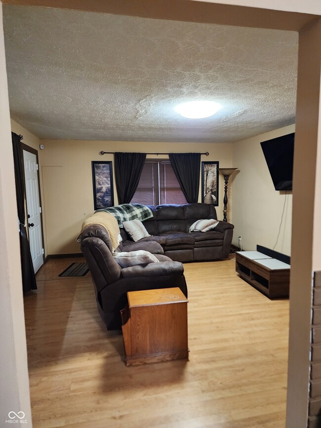 2805 S Lockburn St in Indianapolis, IN - Building Photo - Building Photo