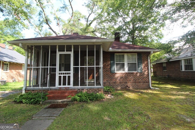property at 26 Hickory St NE