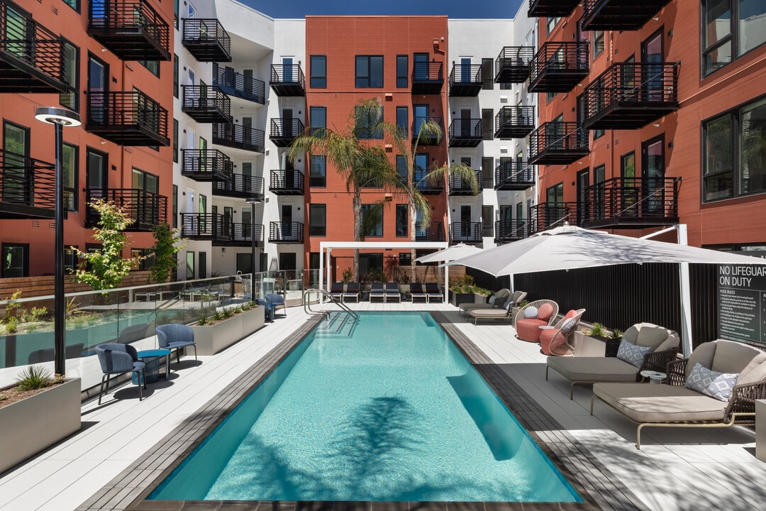 Lume in Menlo Park, CA - Building Photo