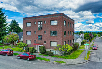 2331 Rockefeller Ave in Everett, WA - Building Photo - Building Photo