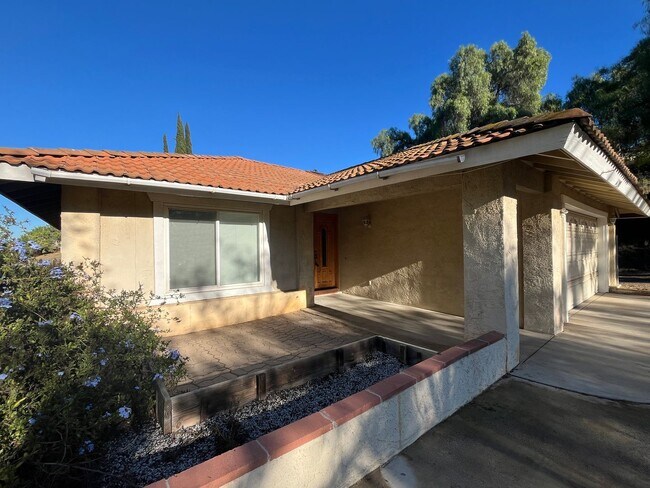 14200 Martin Pl in Riverside, CA - Building Photo - Building Photo