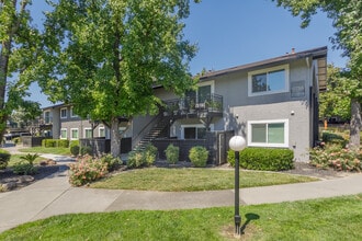 98Hundred in Fair Oaks, CA - Building Photo - Building Photo