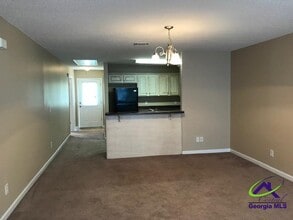 105 Charter Ct in Centerville, GA - Building Photo - Building Photo