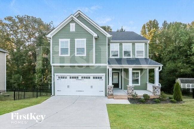 property at 2822 Woodlands Creek Dr