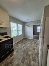 717 E Gift Ave in Peoria, IL - Building Photo - Building Photo