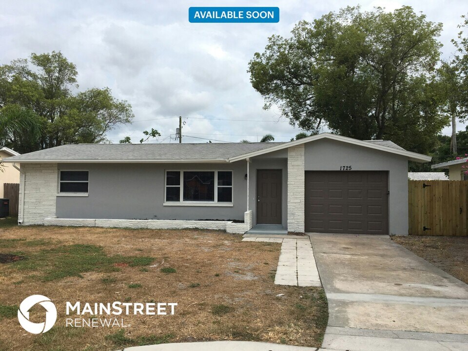 1725 Carlisle St in Clearwater, FL - Building Photo