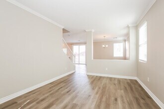 2316 Cockatiel Dr in North Las Vegas, NV - Building Photo - Building Photo