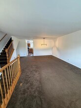 623 Lincoln Station Dr, Unit 3 in Oswego, IL - Building Photo - Building Photo