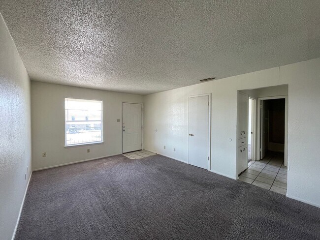 1106 Eastside Dr in Killeen, TX - Building Photo - Building Photo