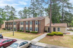 Richmond Villas Apartments in Hephzibah, GA - Building Photo