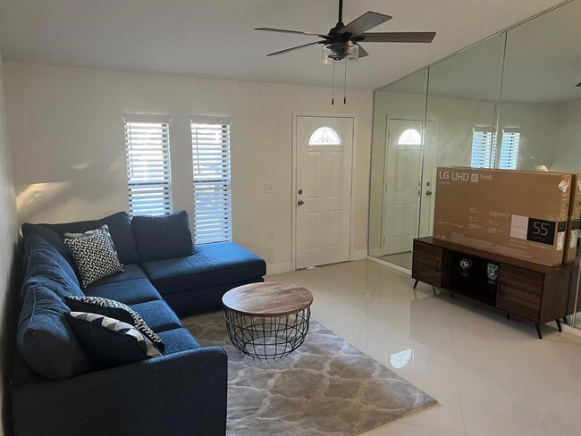202 Village View Ln in Lakeland, FL - Building Photo - Building Photo