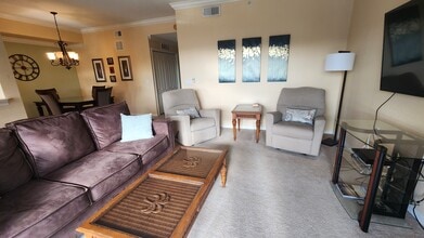 8270 Pathfinder Loop, Unit 832 in Ft. Myers, FL - Building Photo - Building Photo