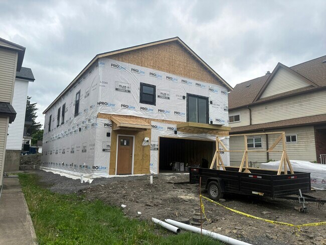 1109 S Webster Ave in Scranton, PA - Building Photo - Building Photo