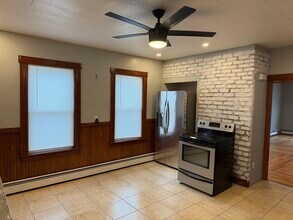 8 Beckman St in Worcester, MA - Building Photo - Building Photo