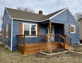 1404 W Bethel Ave in Muncie, IN - Building Photo