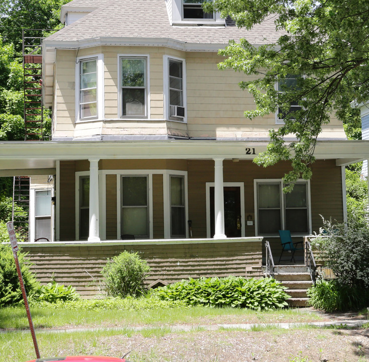 21 N Main Ave in Albany, NY - Building Photo