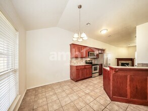 4129 Queens Dr in Moore, OK - Building Photo - Building Photo