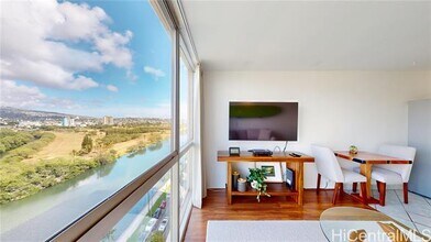 2211 Ala Wai Blvd in Honolulu, HI - Building Photo - Building Photo