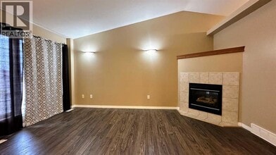 13010-1389A 89a St in Grande Prairie, AB - Building Photo - Building Photo