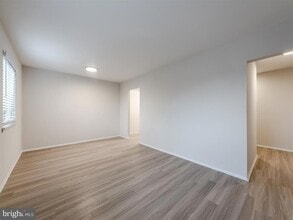 1009 Warwick Dr, Unit 2D in Aberdeen, MD - Building Photo - Building Photo
