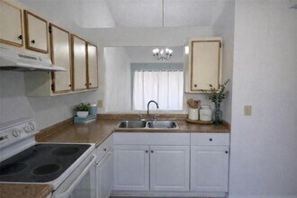 12165 Sandal Creek Way in Orlando, FL - Building Photo - Building Photo