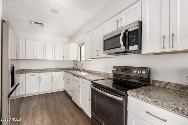 property at 15604 E Mustang Dr