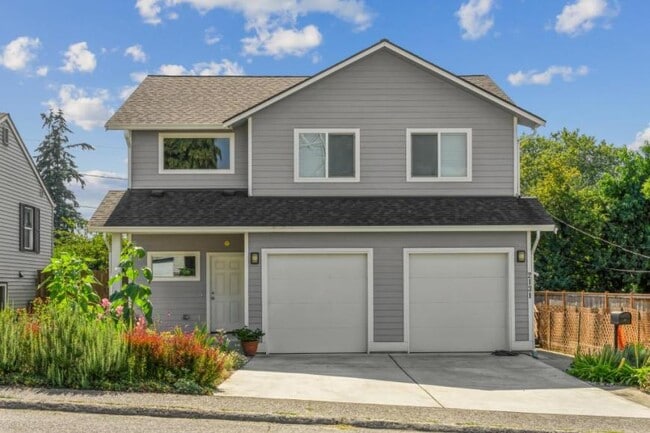 property at 2131 S Pearl St