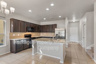 5710 Abiding Way in San Antonio, TX - Building Photo - Building Photo